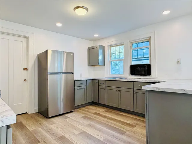 $1,650 | 34 Terrace Park, Rochester, NY 14619