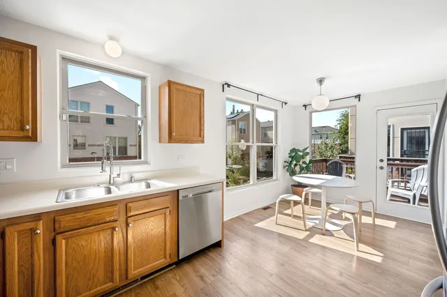 $300,000 | 3427 West Polk Street, Chicago, IL 60624