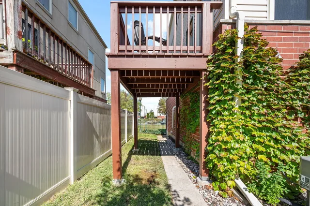 $300,000 | 3427 West Polk Street, Chicago, IL 60624