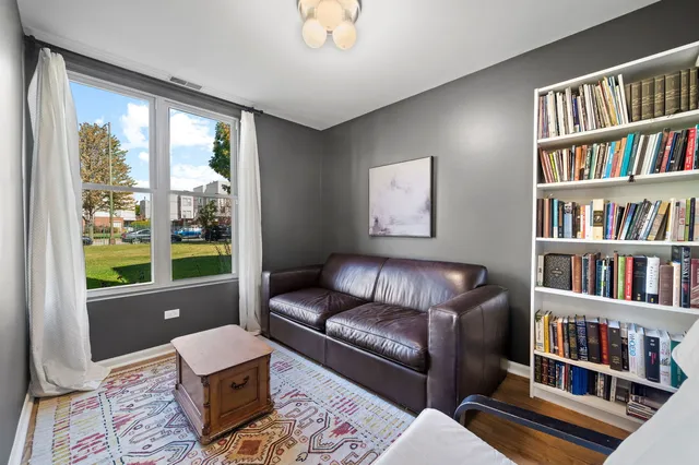 $300,000 | 3427 West Polk Street, Chicago, IL 60624