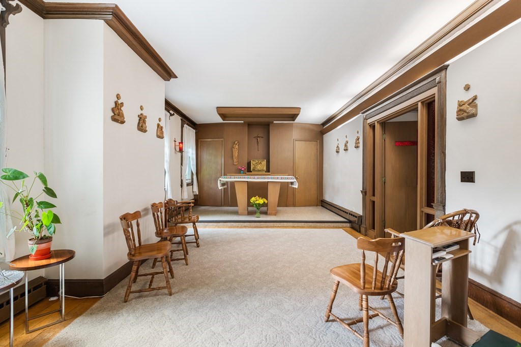 242 Salisbury Street Worcester, MA 01609 - Photo 20 of 42