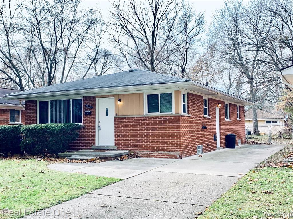 19351 Rensellor Street Livonia, MI 48152 - Photo 1 of 29