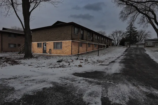 $1,400 | 322 Maple Drive, Unit 7, Morris, IL 60450