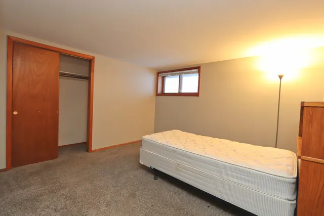 $1,400 | 322 Maple Drive, Unit 7, Morris, IL 60450