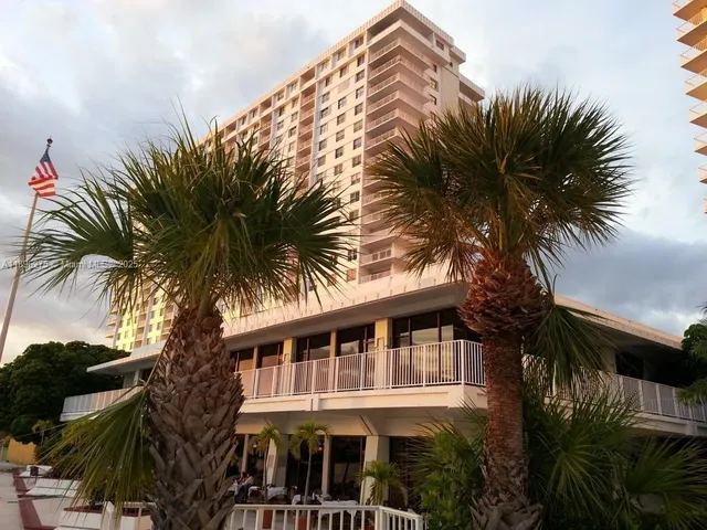 $439,000 | 500 Bayview Drive, Unit 731, Sunny Isles Beach, FL 33160