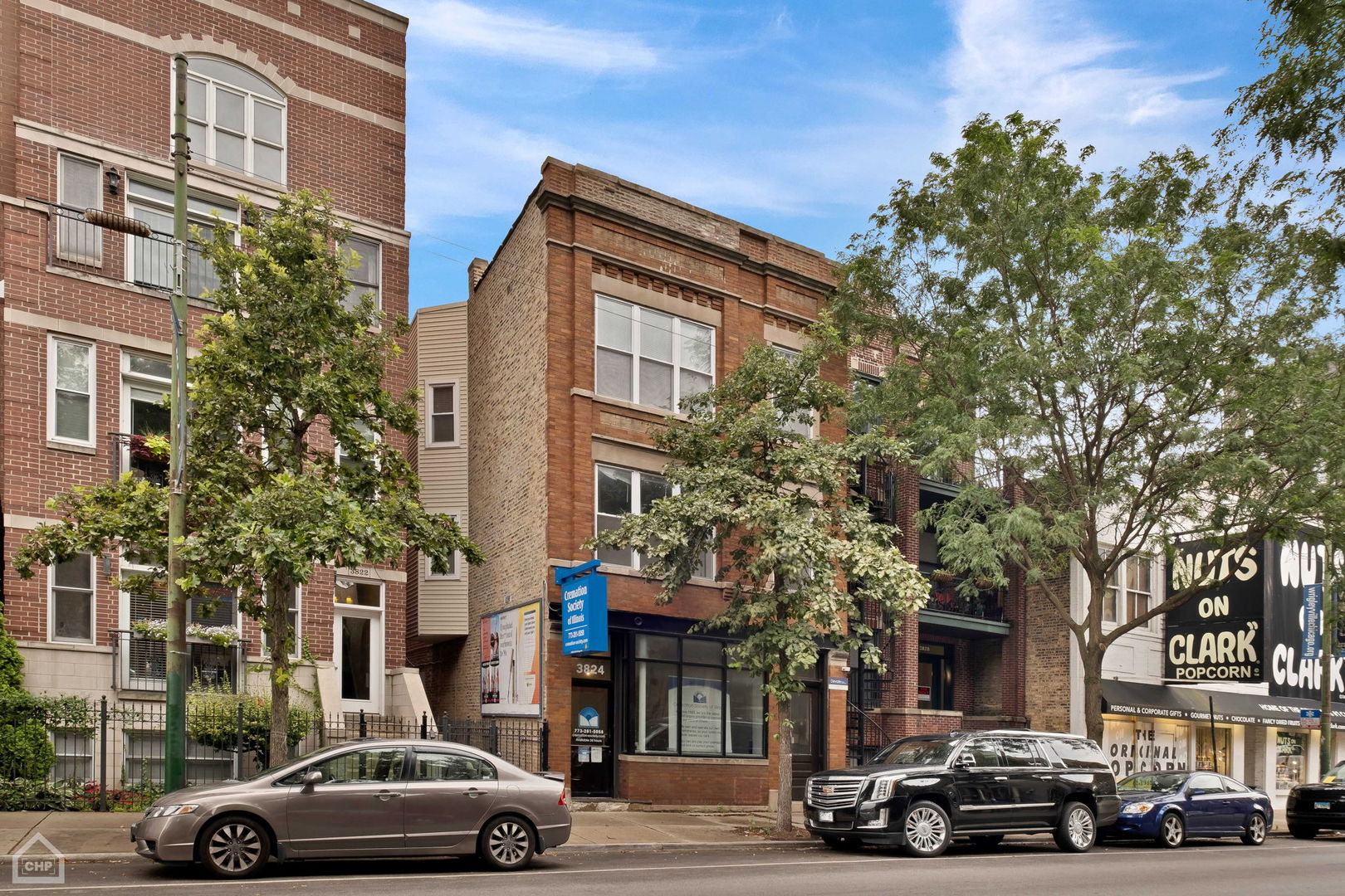 3824 North Clark Street Chicago, IL 60613 - Photo 3 of 16 a building view