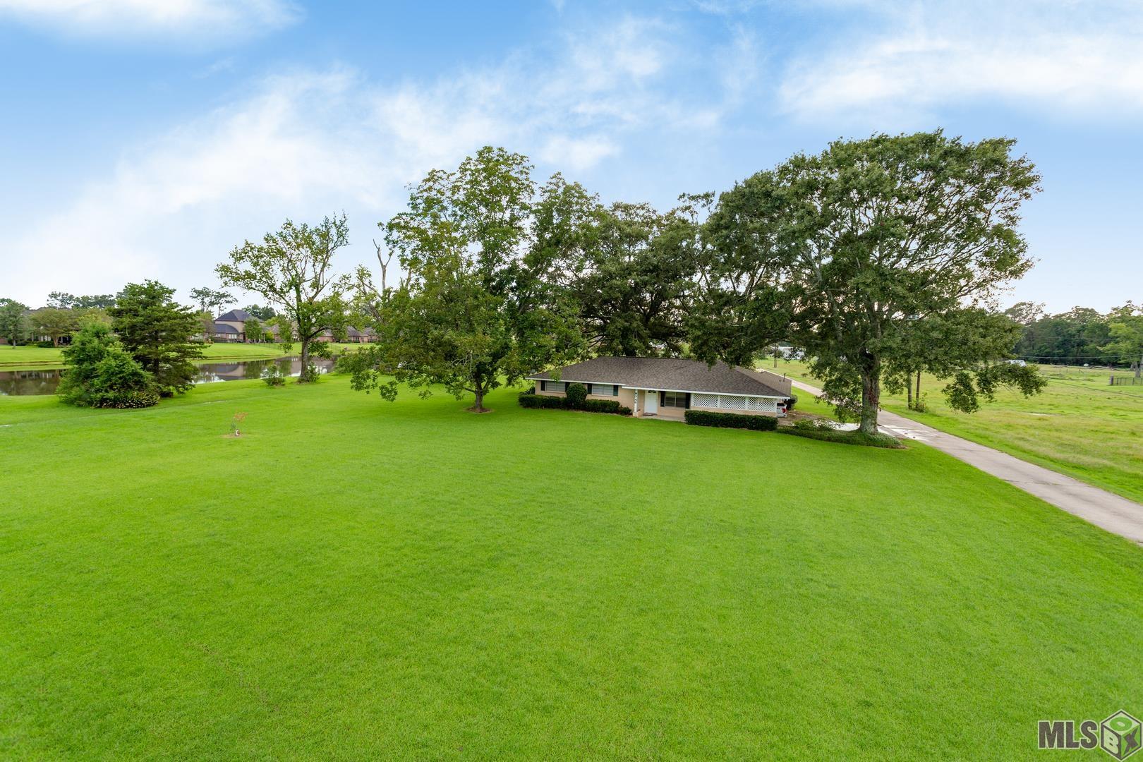 9346 South Vignes Road Baton Rouge, LA 70817 - Photo 1 of 29 Gallery Image 1