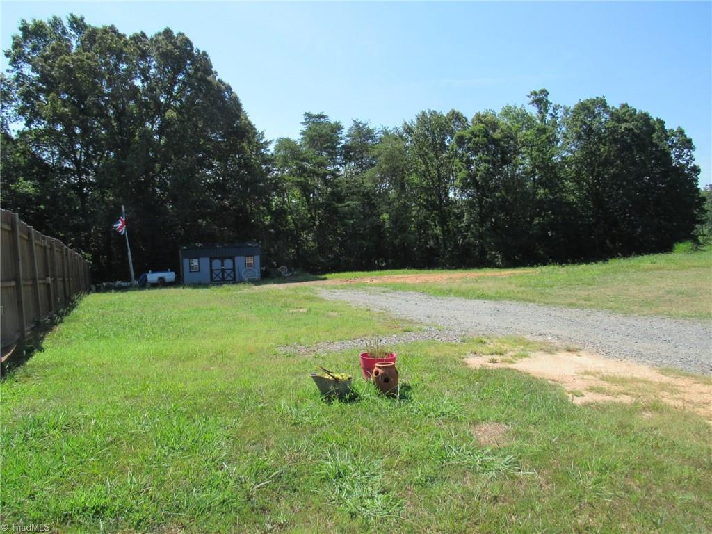481 Liveoak Road Reidsville, NC 27320 - Photo 4 of 4 Gallery Image 4