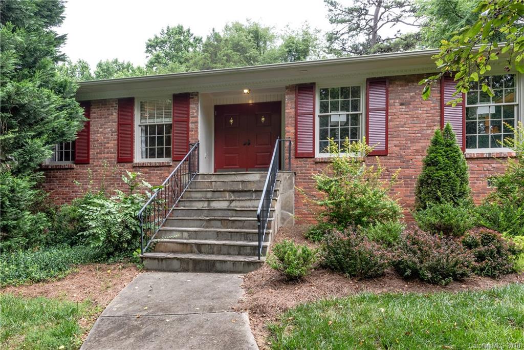 6423 Pella Road, Unit 10 Charlotte, NC 28211 - Photo 2 of 29 Gallery Image 2
