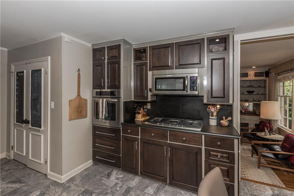 6423 Pella Road, Unit 10 Charlotte, NC 28211 - Photo 12 of 29 Gallery Image 12