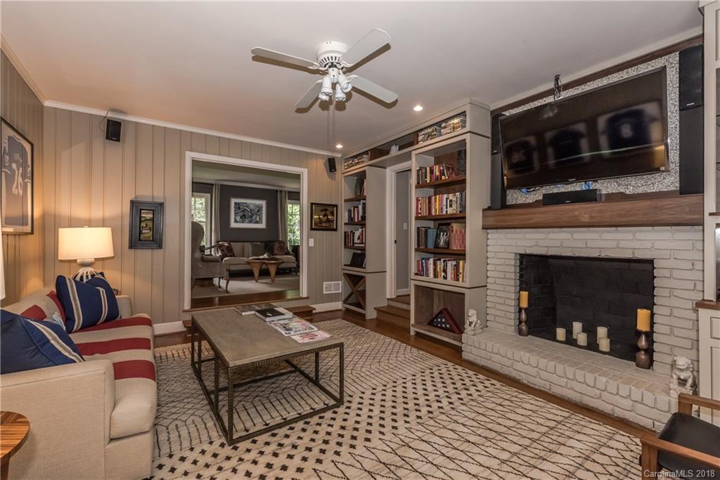 6423 Pella Road, Unit 10 Charlotte, NC 28211 - Photo 14 of 29 Gallery Image 14