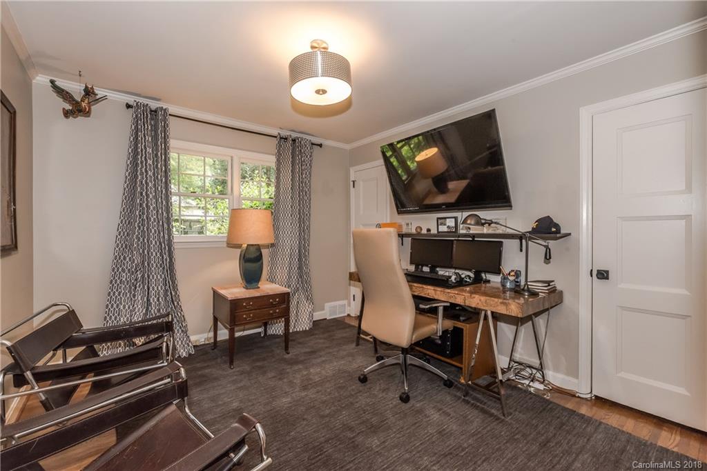 6423 Pella Road, Unit 10 Charlotte, NC 28211 - Photo 22 of 29 Gallery Image 22