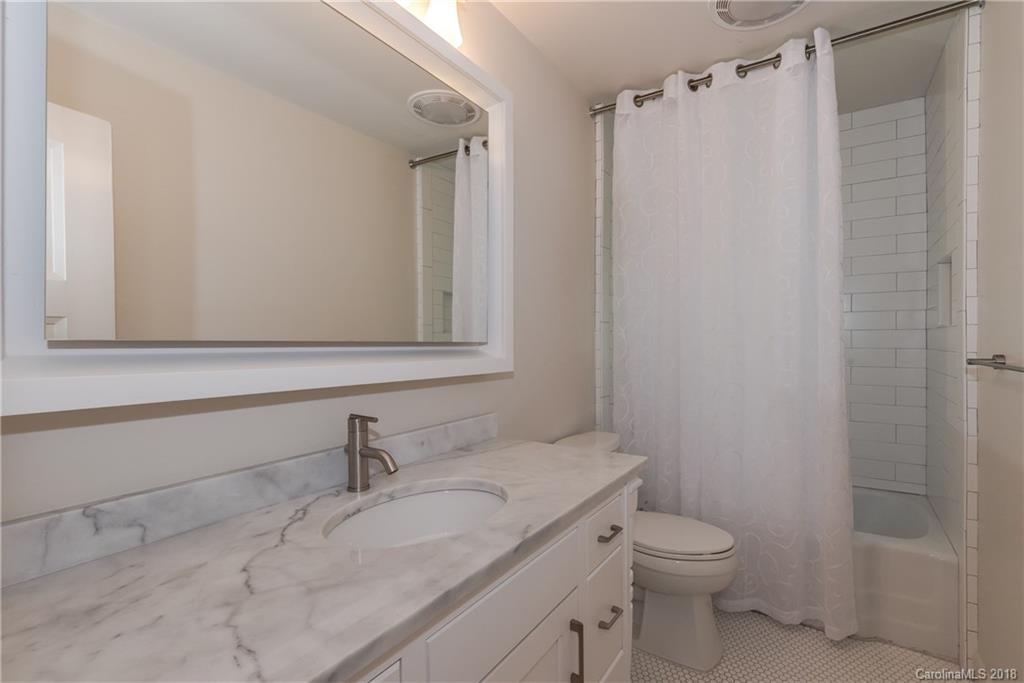 6423 Pella Road, Unit 10 Charlotte, NC 28211 - Photo 23 of 29 Gallery Image 23