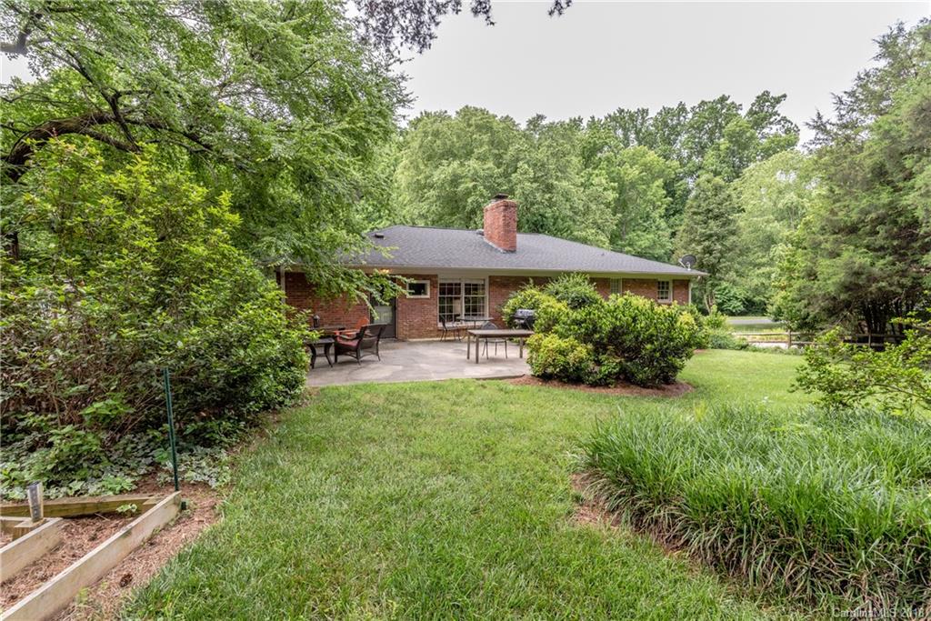 6423 Pella Road, Unit 10 Charlotte, NC 28211 - Photo 27 of 29 Gallery Image 27