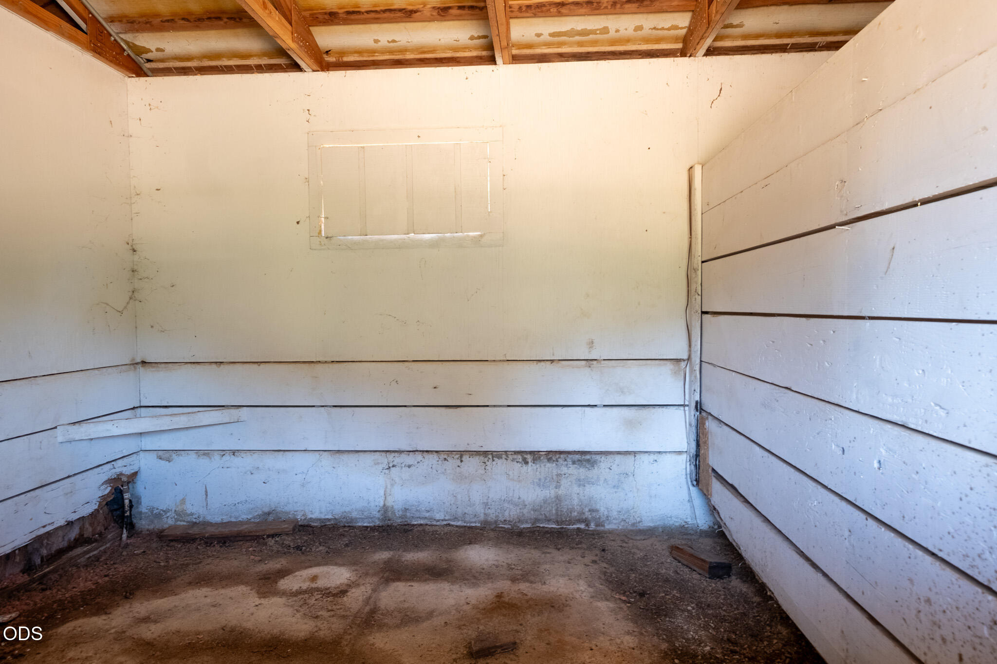 1329 Larson Road Roseburg, OR 97471 - Photo 15 of 65