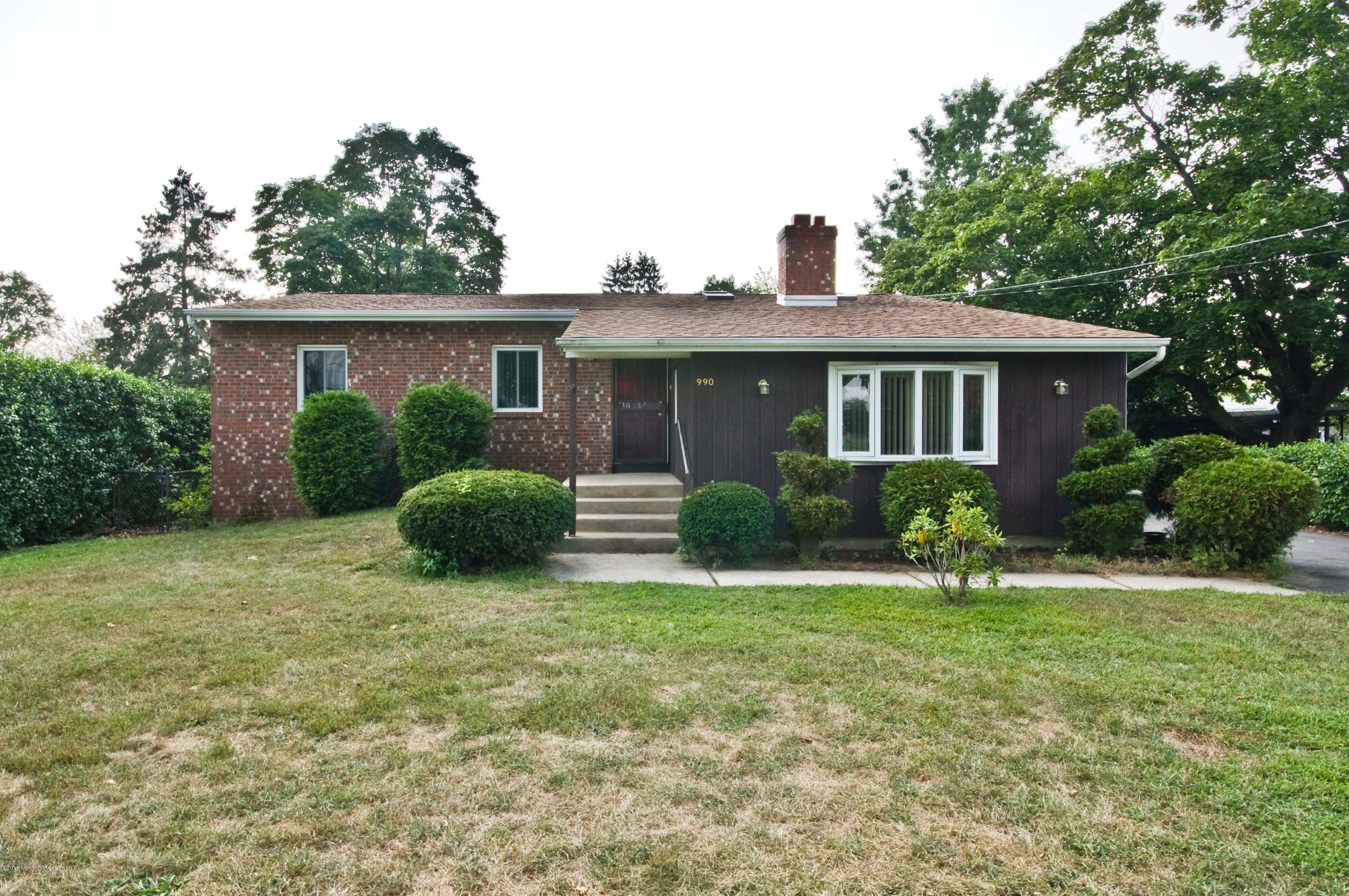 990 Neck Road Burlington, NJ 08016 - Photo 1 of 33 001_FRONT