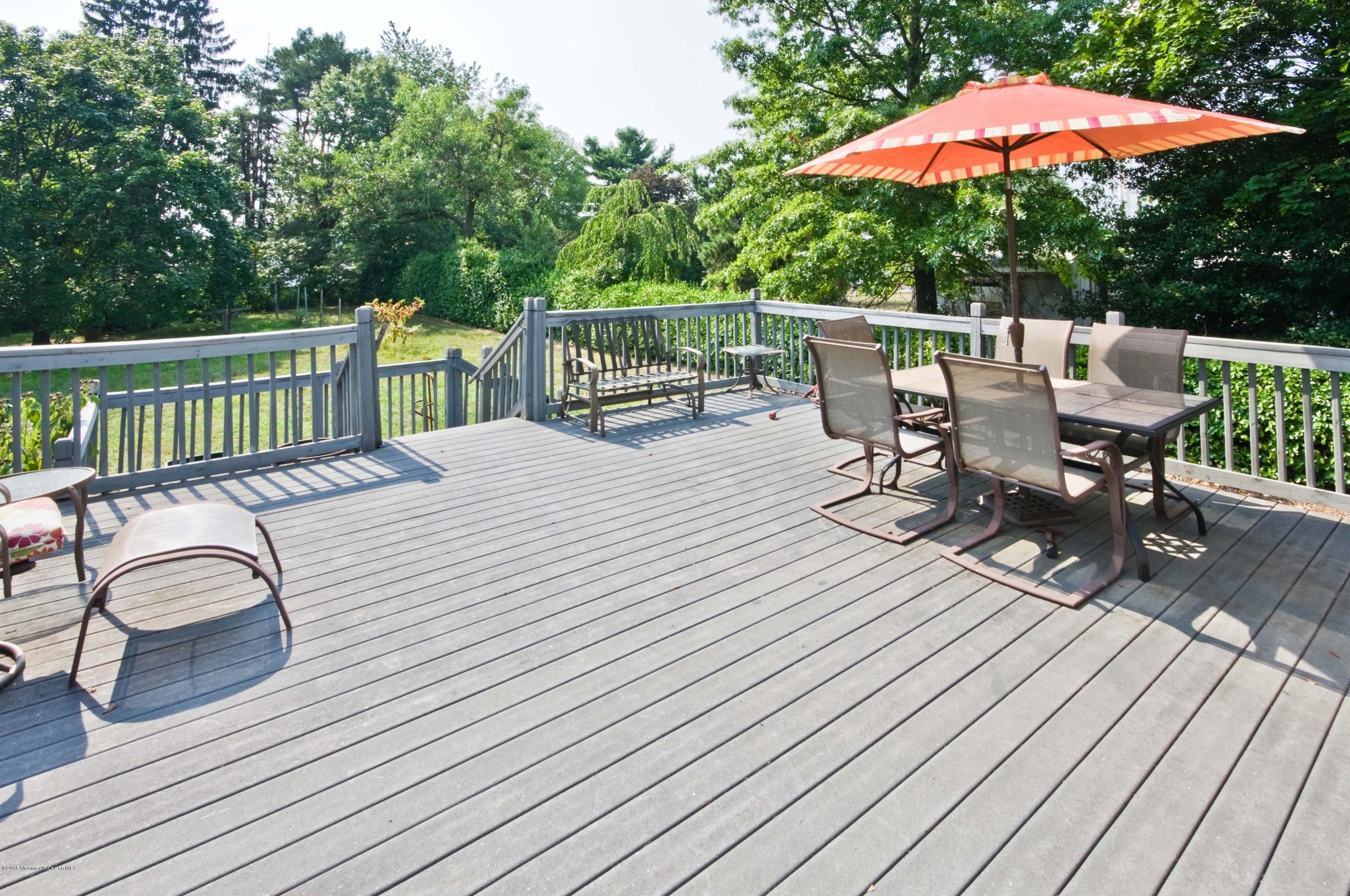 990 Neck Road Burlington, NJ 08016 - Photo 25 of 33 025_DECK