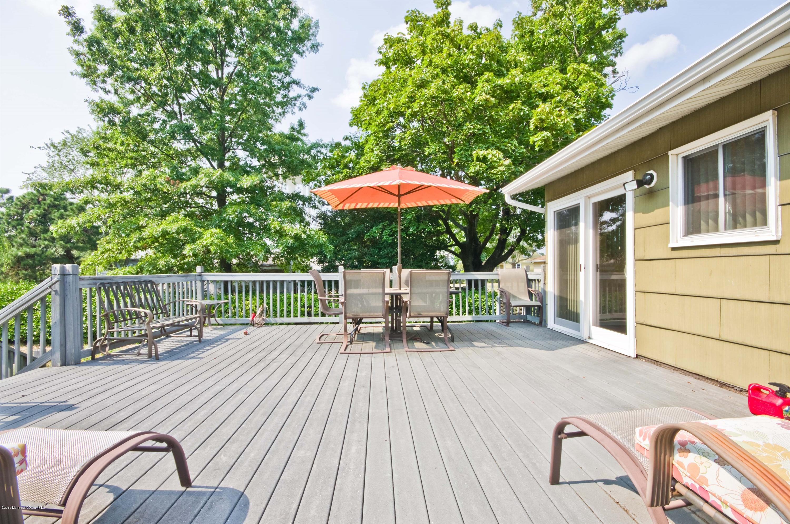 990 Neck Road Burlington, NJ 08016 - Photo 26 of 33 026_DECK