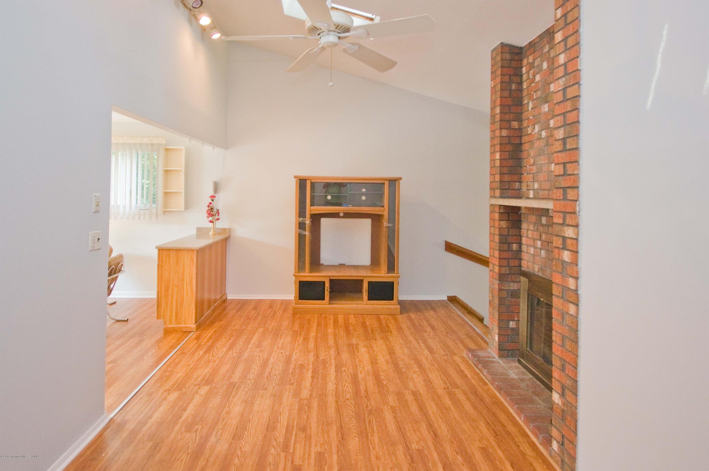 990 Neck Road Burlington, NJ 08016 - Photo 10 of 33 011_DEN