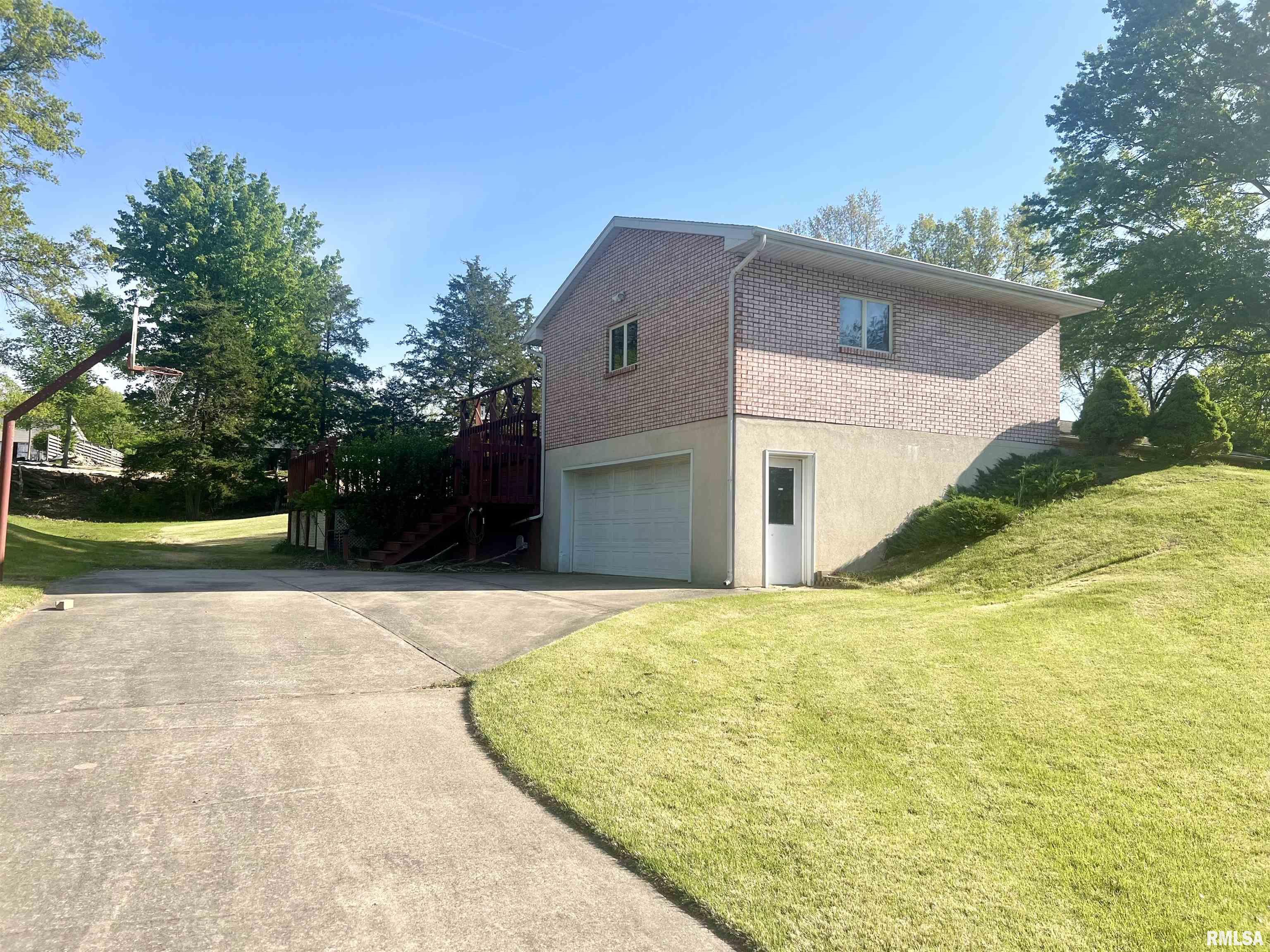 2630 St Anthony Road Quincy, IL 62305 - Photo 4 of 18