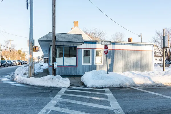 $699,000 | 367 Child Street, Warren, RI 02885