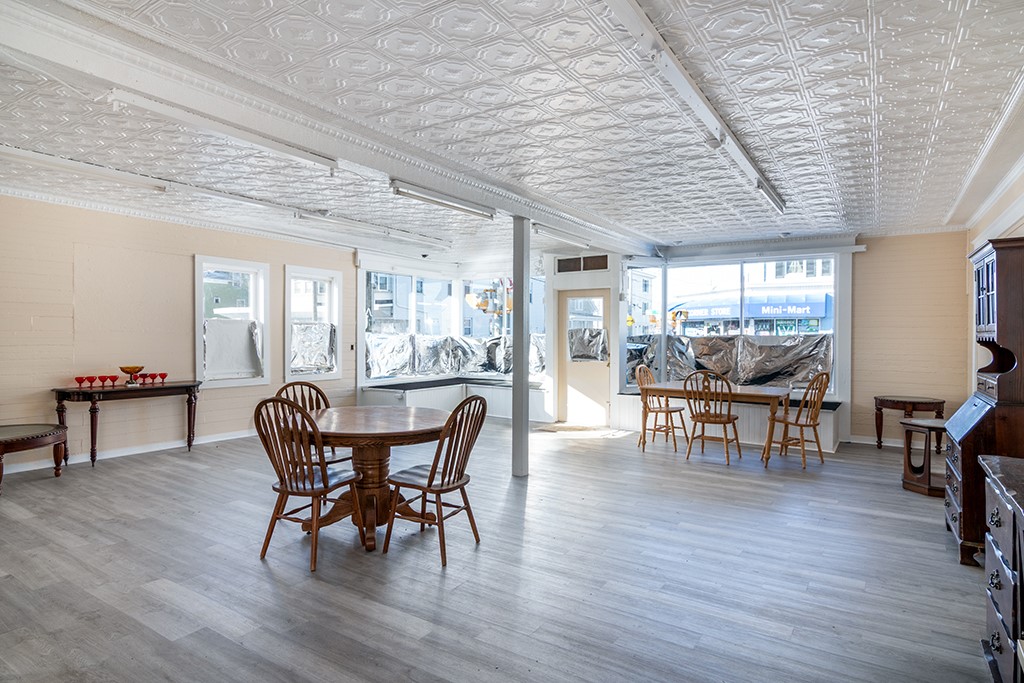 367 Child Street Warren, RI 02885 - Photo 9 of 36