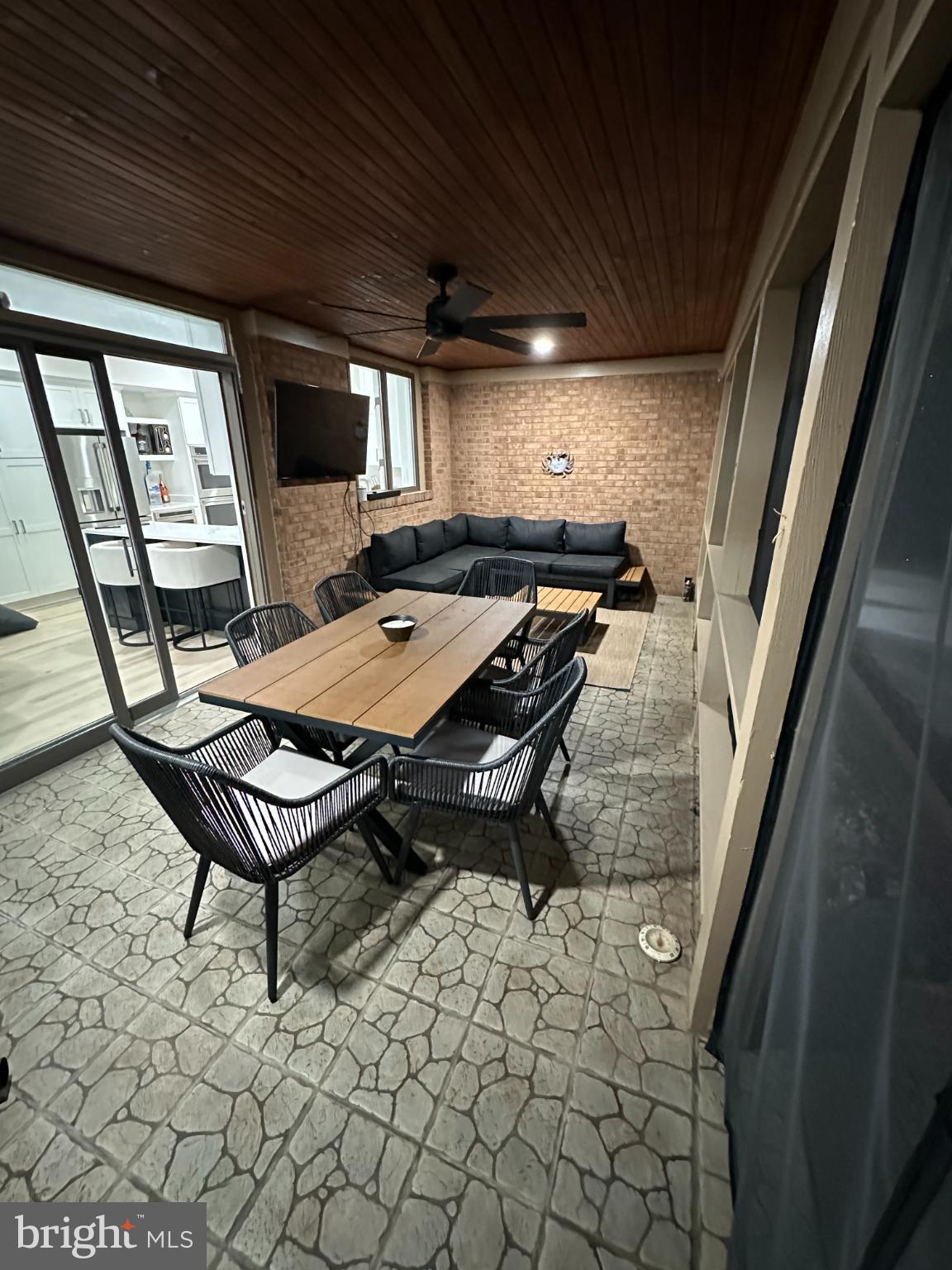 11530 Magnolia Court Issue, MD 20645 - Photo 29 of 31 a room with furniture and window