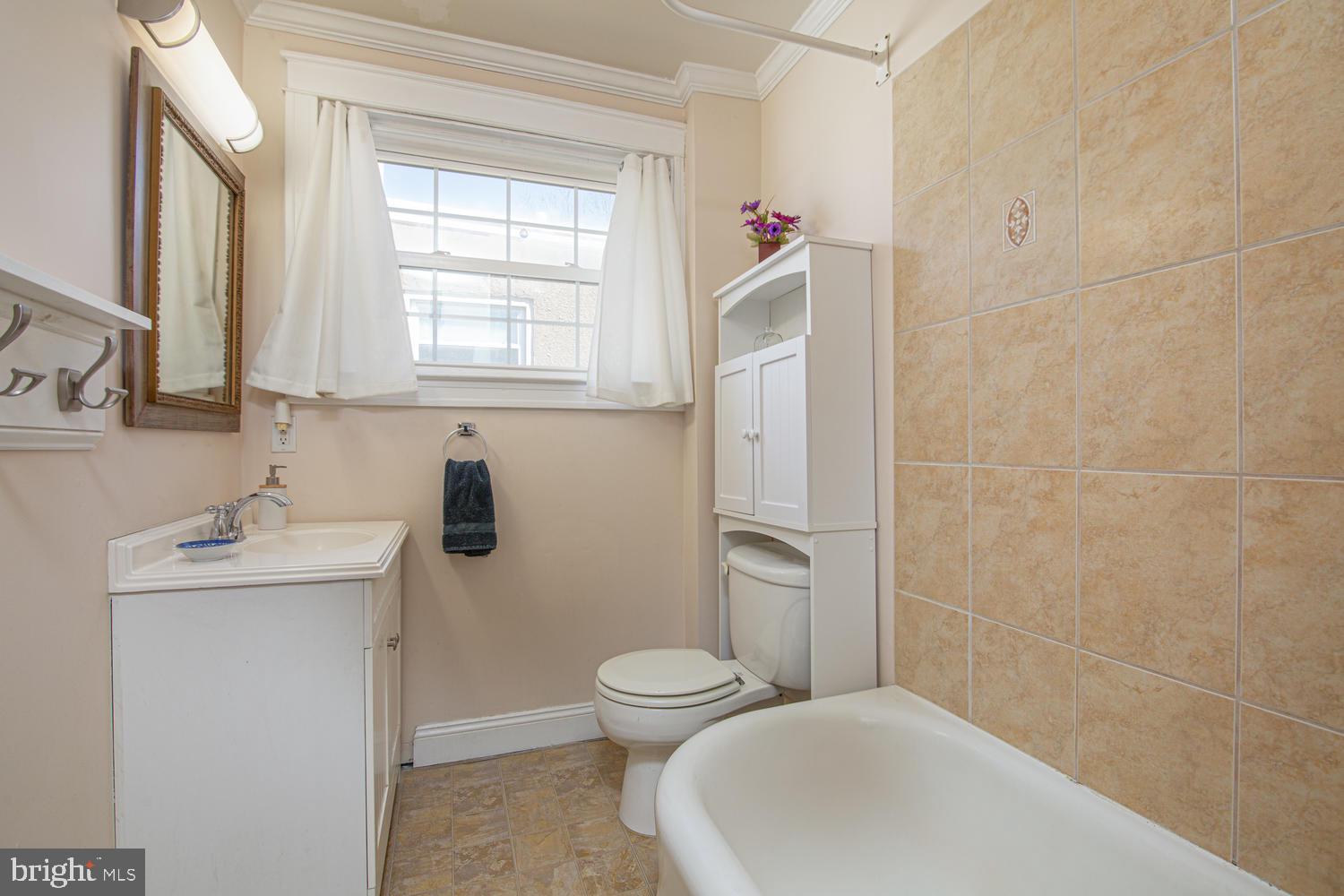 745 Humphreys Road Ardmore, PA 19003 - Photo 17 of 20 Gallery Image 17