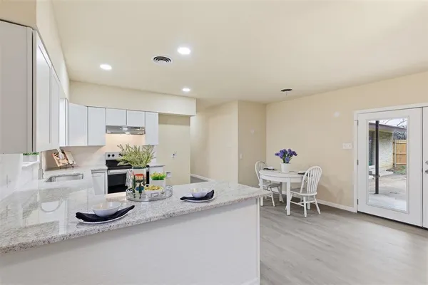 $342,500 | 829 Joanna Drive, Hurst, TX 76053