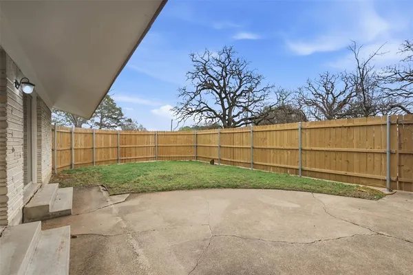 $342,500 | 829 Joanna Drive, Hurst, TX 76053