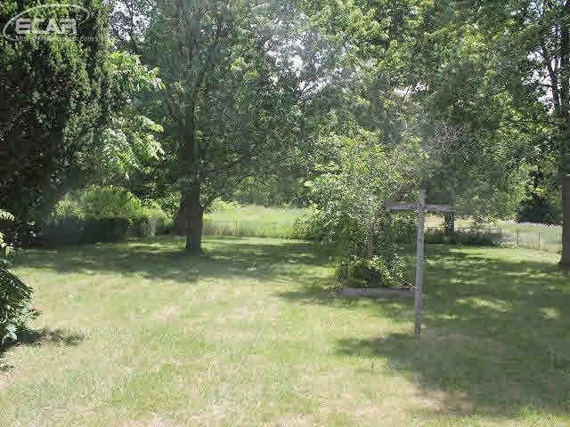 12339 Linden Road Linden, MI 48451 - Photo 8 of 41 21317292-7.JPG
