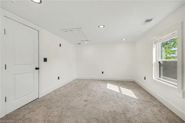 $295,000 | 6 East Sunrise Avenue, Thomasville, NC 27360