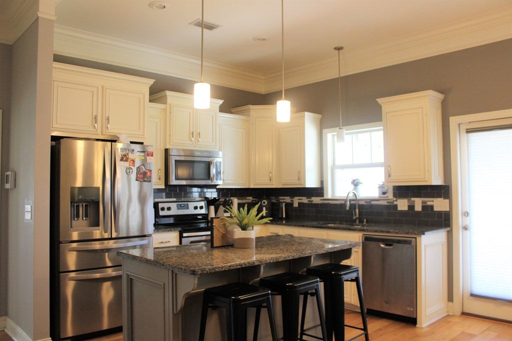 4045 Applecross Road Valdosta, GA 31605 - Photo 5 of 14 Gallery Image 5