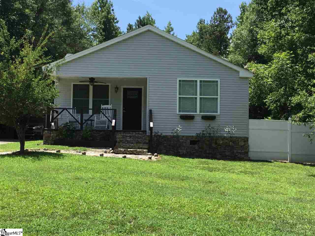 737 Edwards Road Woodruff, SC 29388 - Photo 1 of 31
