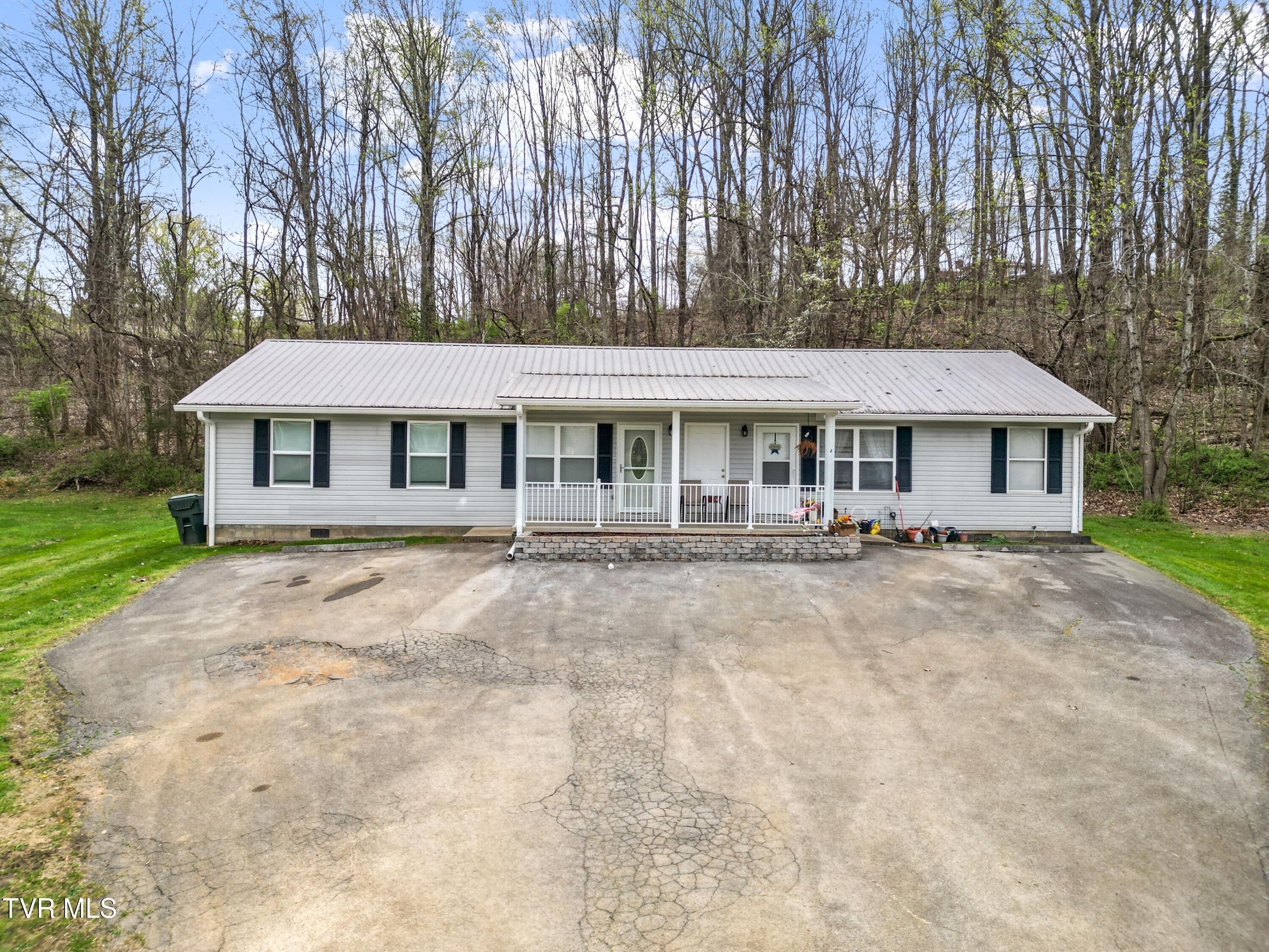 377 Bandy Road Greeneville, TN 37743 - Photo 27 of 29 DJI_0220