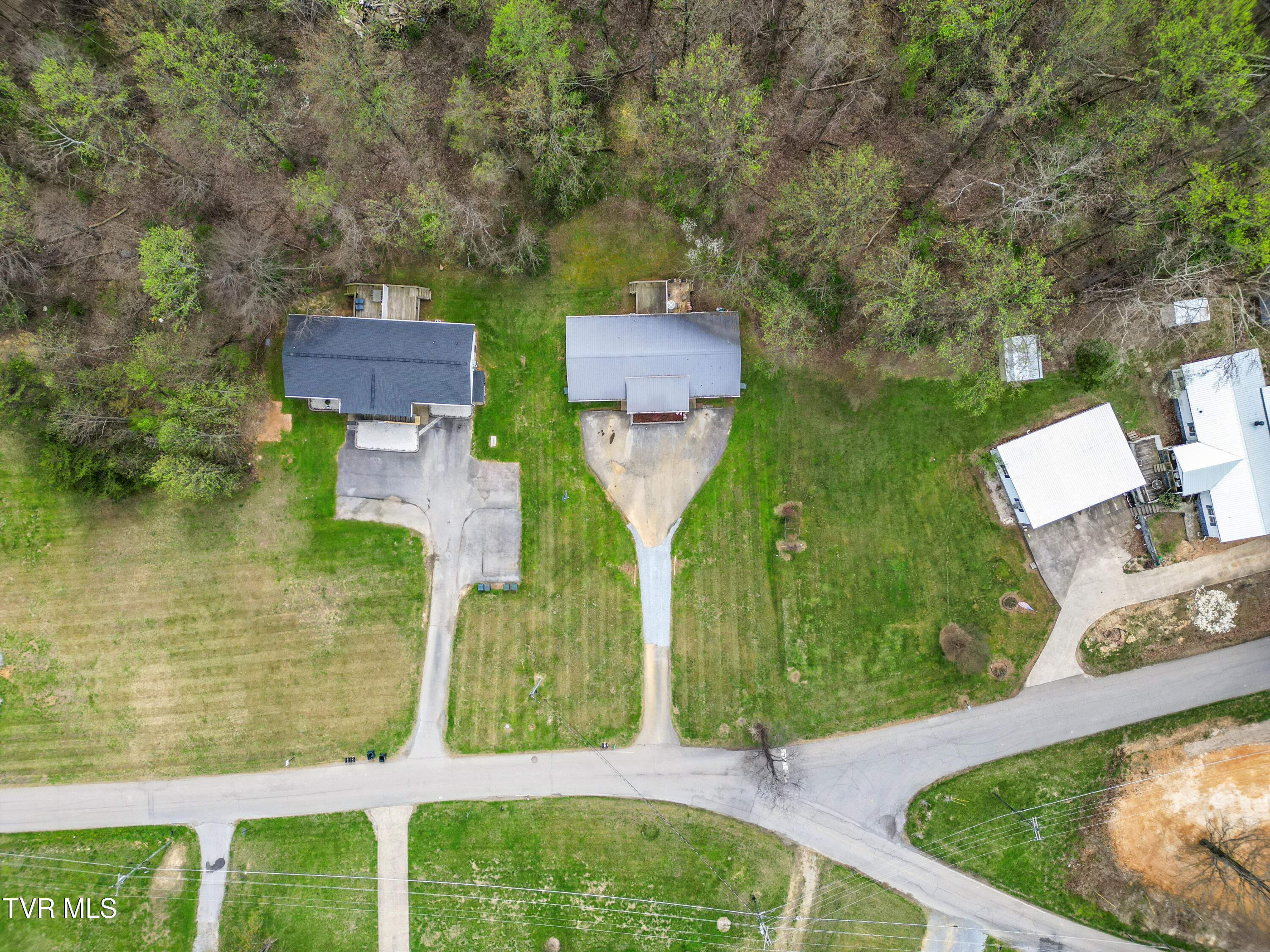 377 Bandy Road Greeneville, TN 37743 - Photo 4 of 29 DJI_0222