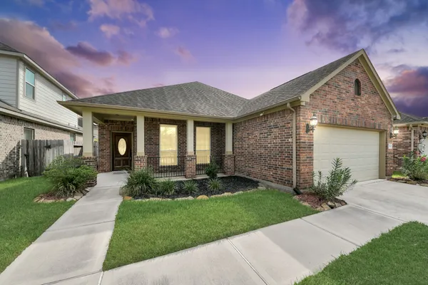 $2,300 | 2339 Argos Drive, Missouri City, TX 77459