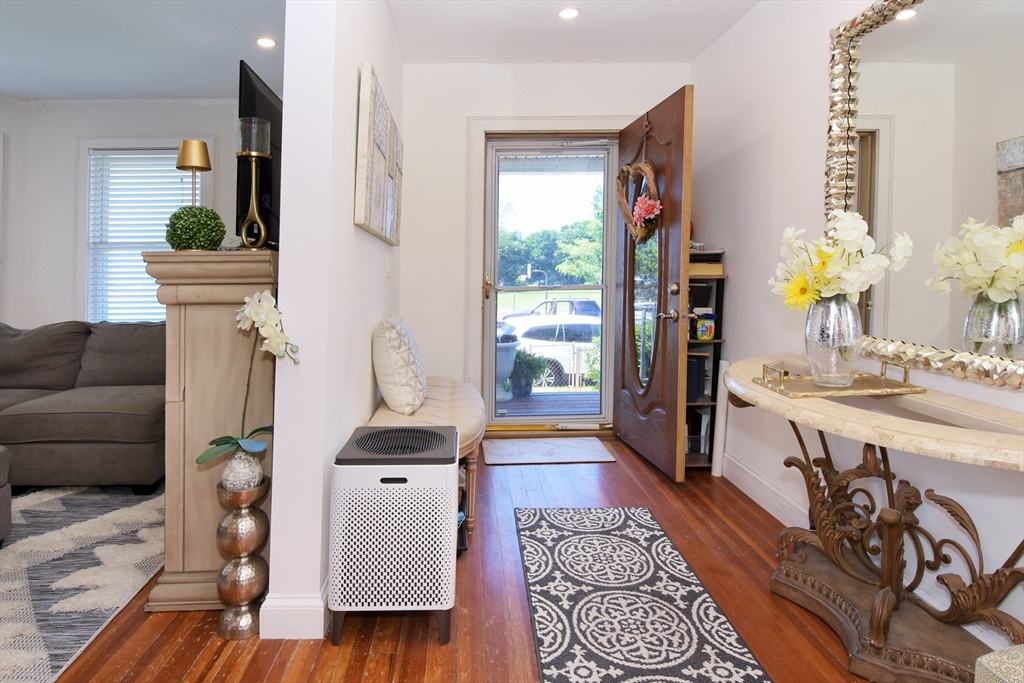 435 Cabot Street, Unit B Beverly, MA 01915 - Photo 5 of 35