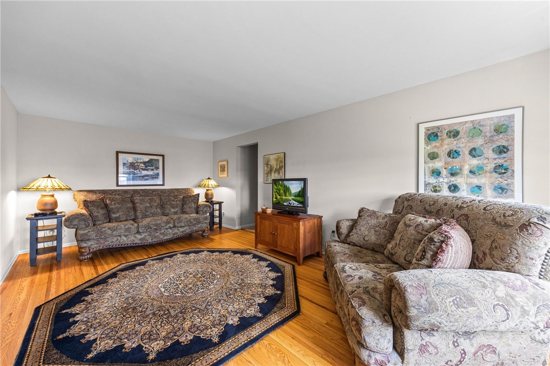 2480 Cooley Road Canandaigua, NY 14424 - Photo 4 of 50 Hardwoods and built ins
add to the charm