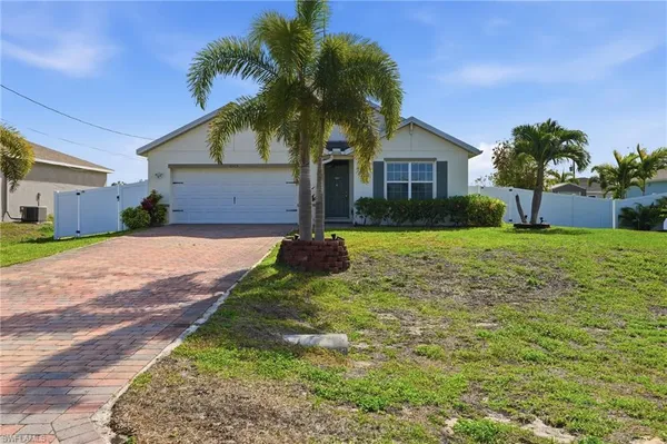 $382,500 | 2505 Northwest 20th Place, Cape Coral, FL 33993