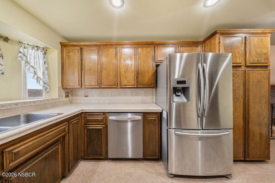 809 Clemens Way Lompoc, CA 93436 - Photo 14 of 25 Screenshot 2026-09-09 9.19.58 AM