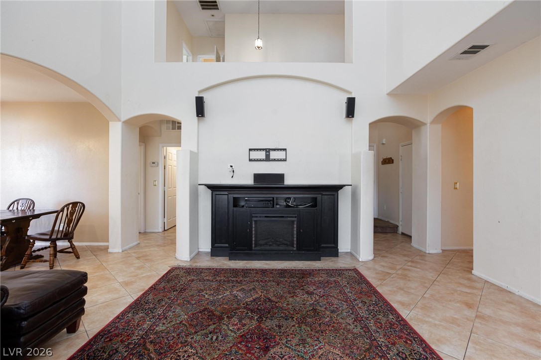 188 Timeless View Court Henderson, NV 89012 - Photo 8 of 35