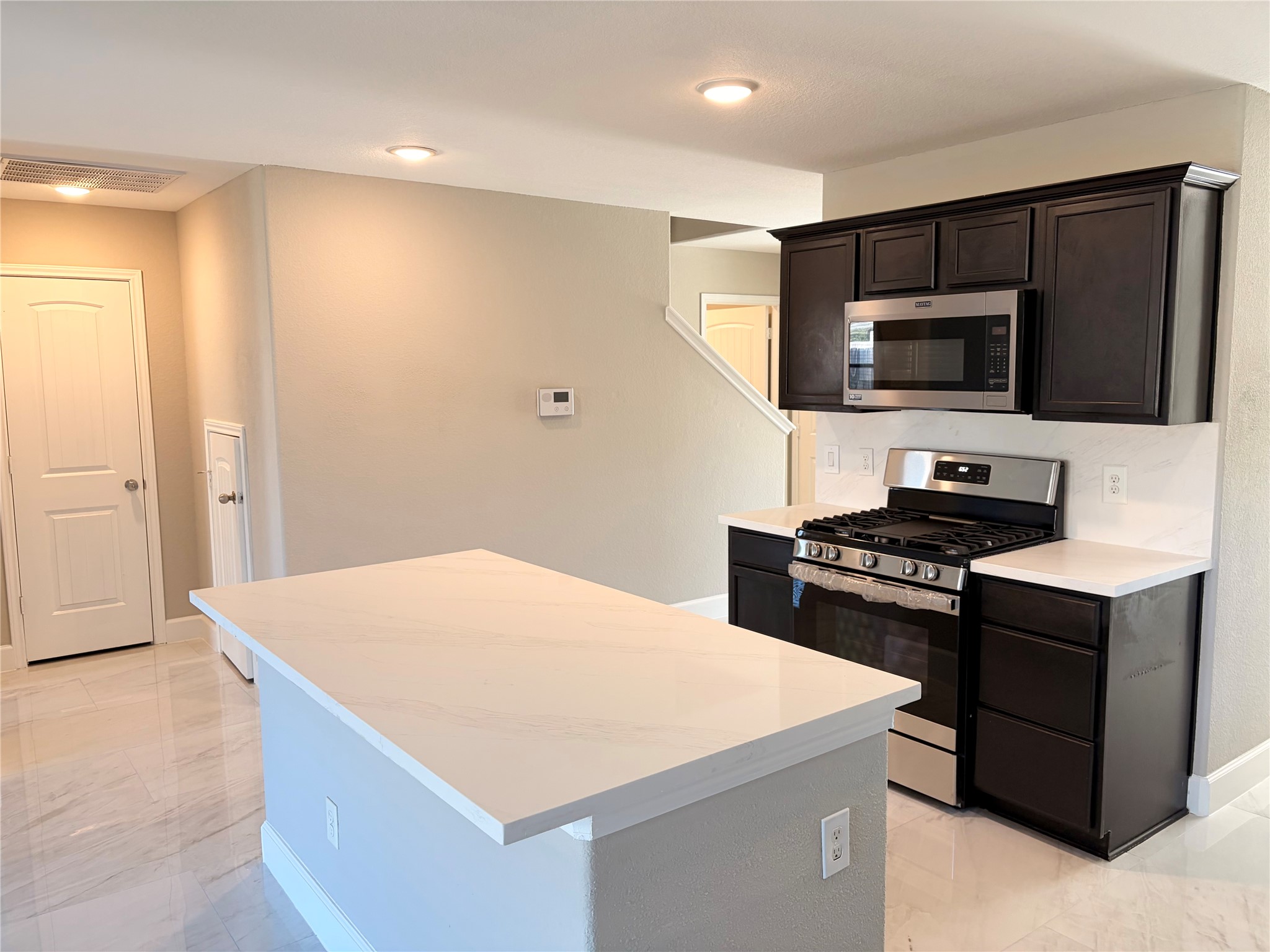 16527 Silla Ridge Court Houston, TX 77049 - Photo 14 of 39