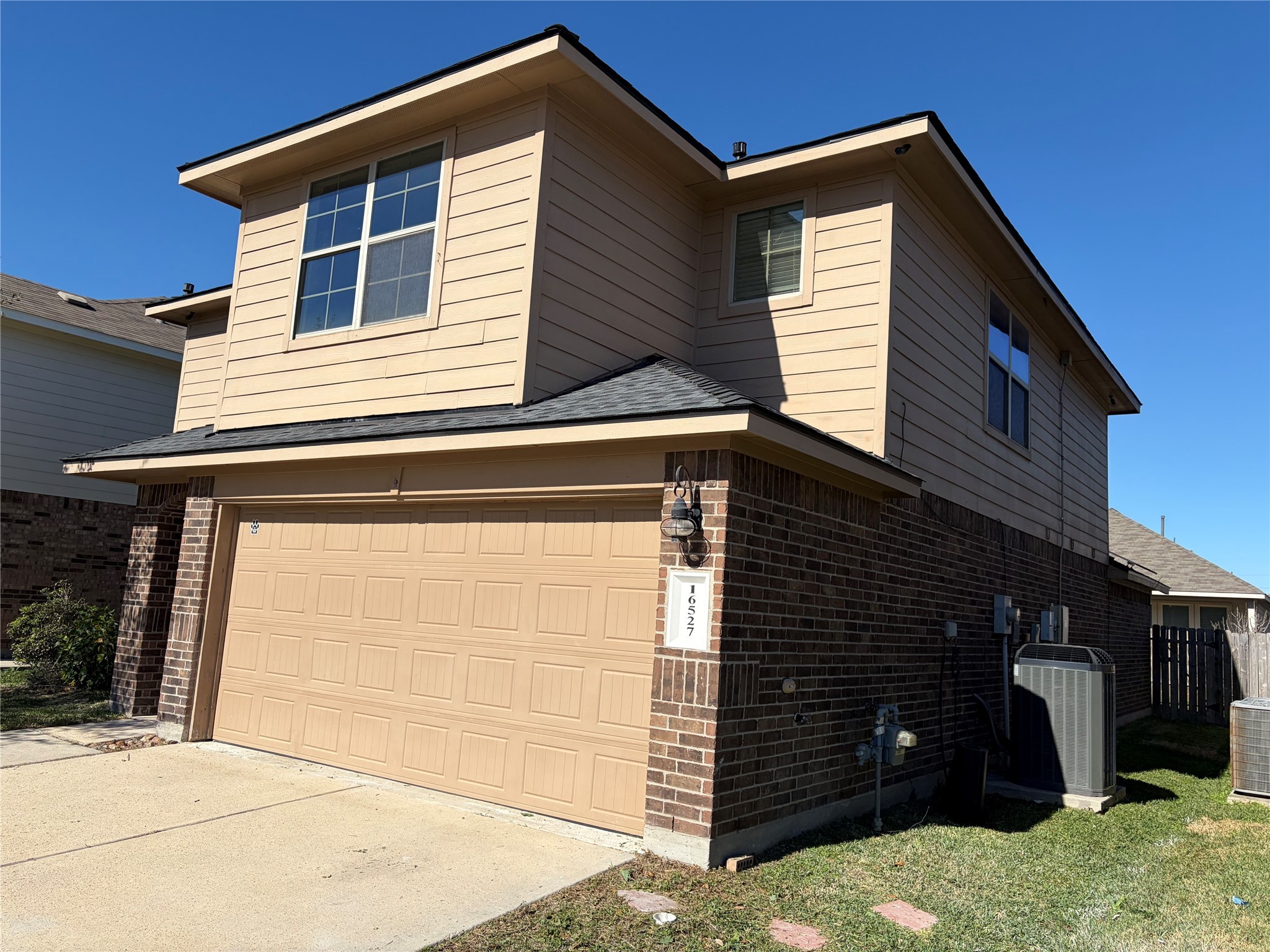 16527 Silla Ridge Court Houston, TX 77049 - Photo 2 of 39