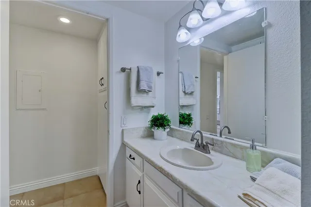 $225,000 | 912 Ronda Sevilla, Unit O, Laguna Woods, CA 92637