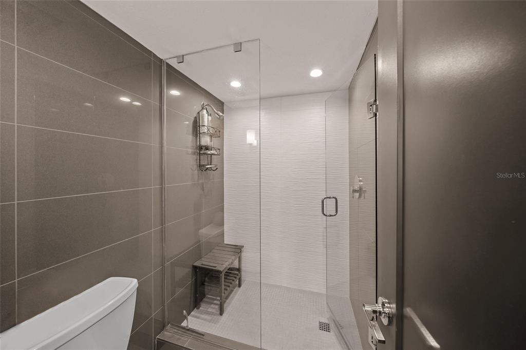 5750 Midnight Pass Road, Unit 704E Sarasota, FL 34242 - Photo 15 of 56