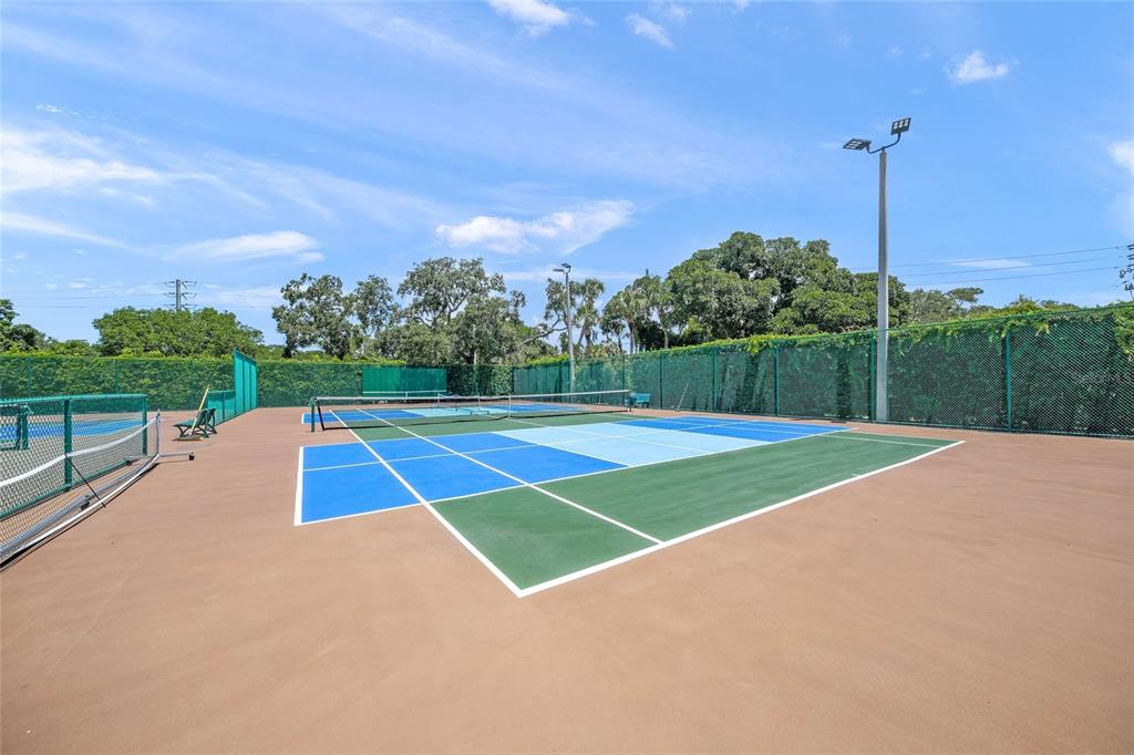 5750 Midnight Pass Road, Unit 704E Sarasota, FL 34242 - Photo 37 of 56