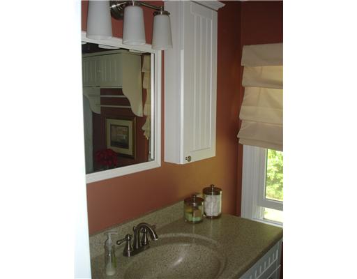 5 Milton Road Barrington, RI 02806 - Photo 8 of 10 Bathroom. NEWER FULL BATHROOM.