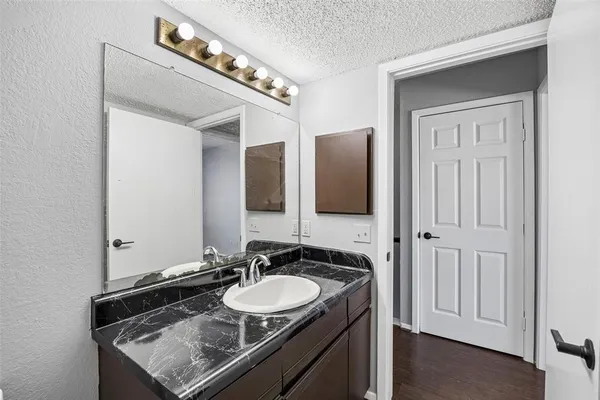 $190,000 | 724 West Collins Street, Denton, TX 76201