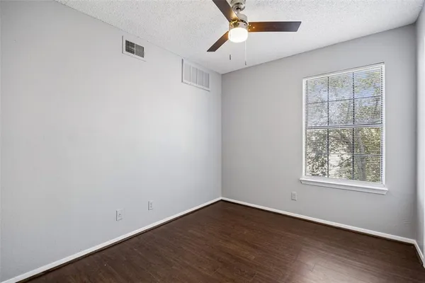 $190,000 | 724 West Collins Street, Denton, TX 76201